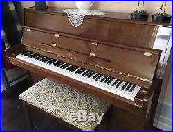 Yamaha Upright Piano Satin Walnut p2 gently used