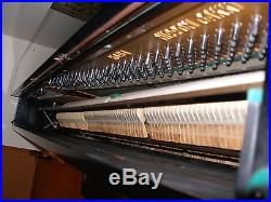 Yamaha Upright piano excellent sound and apprarance