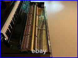 Yamaha YUS5-S 52 Upright Piano With Silent System