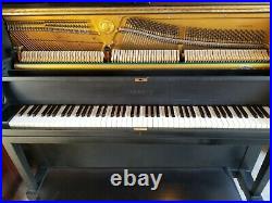 Yamaha console piano