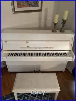 Yamaha disklavier upright piano mx80 white