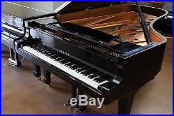 Yamaha grand piano C7 in ebony polish perfect condition