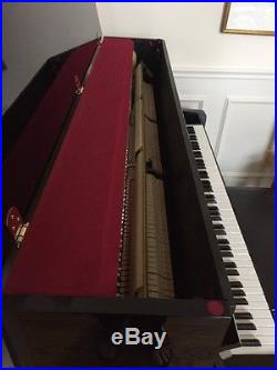 Yamaha piano P116T Polished Ebony
