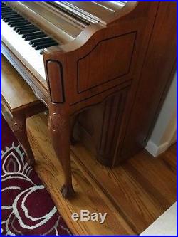 Young Chang Piano Console Upright Oak (Pramberger Series). 57 x 25 x43 tall